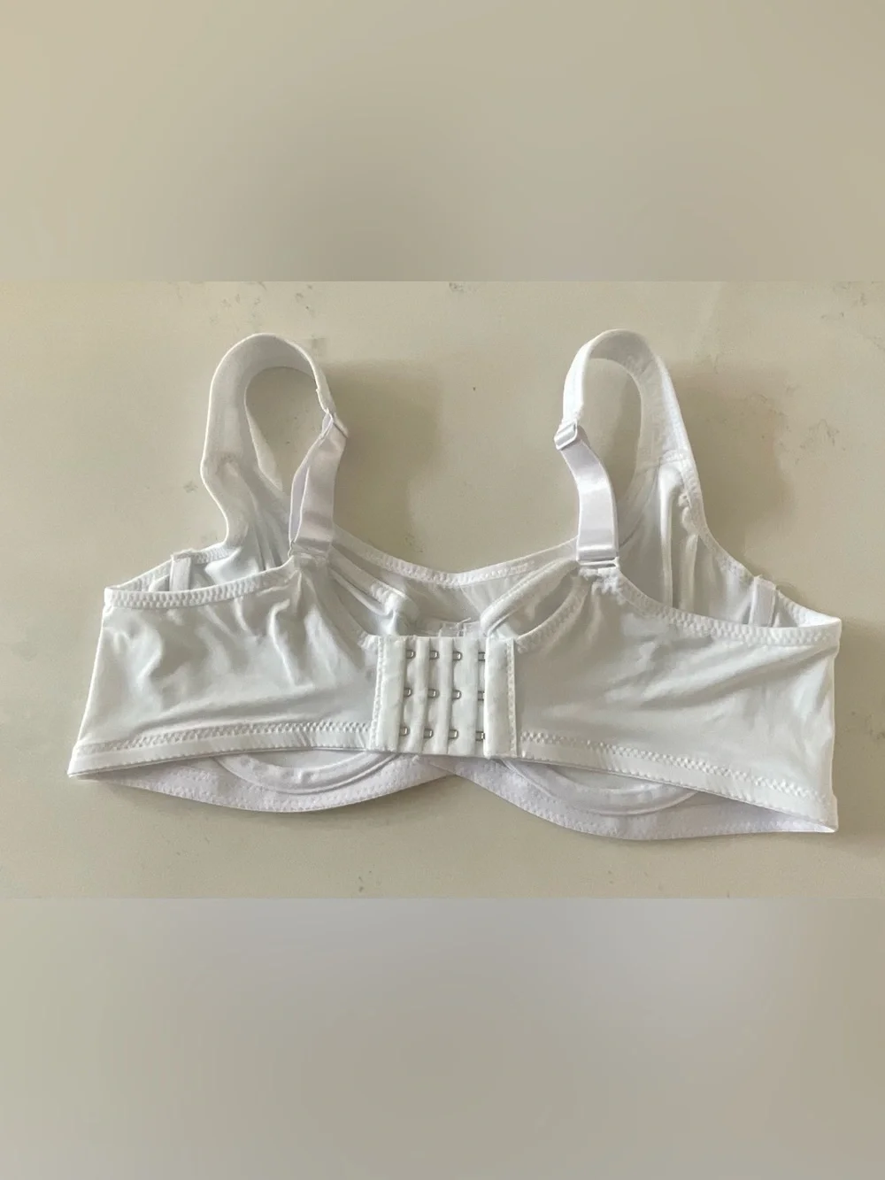 Hilaine Cool Comfort Minimizer Bra Seamless, White, Size 34C